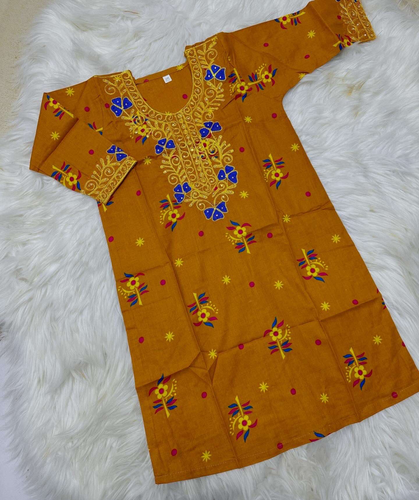 ملابس متنوعه للأطفال لعمر 3 شهور