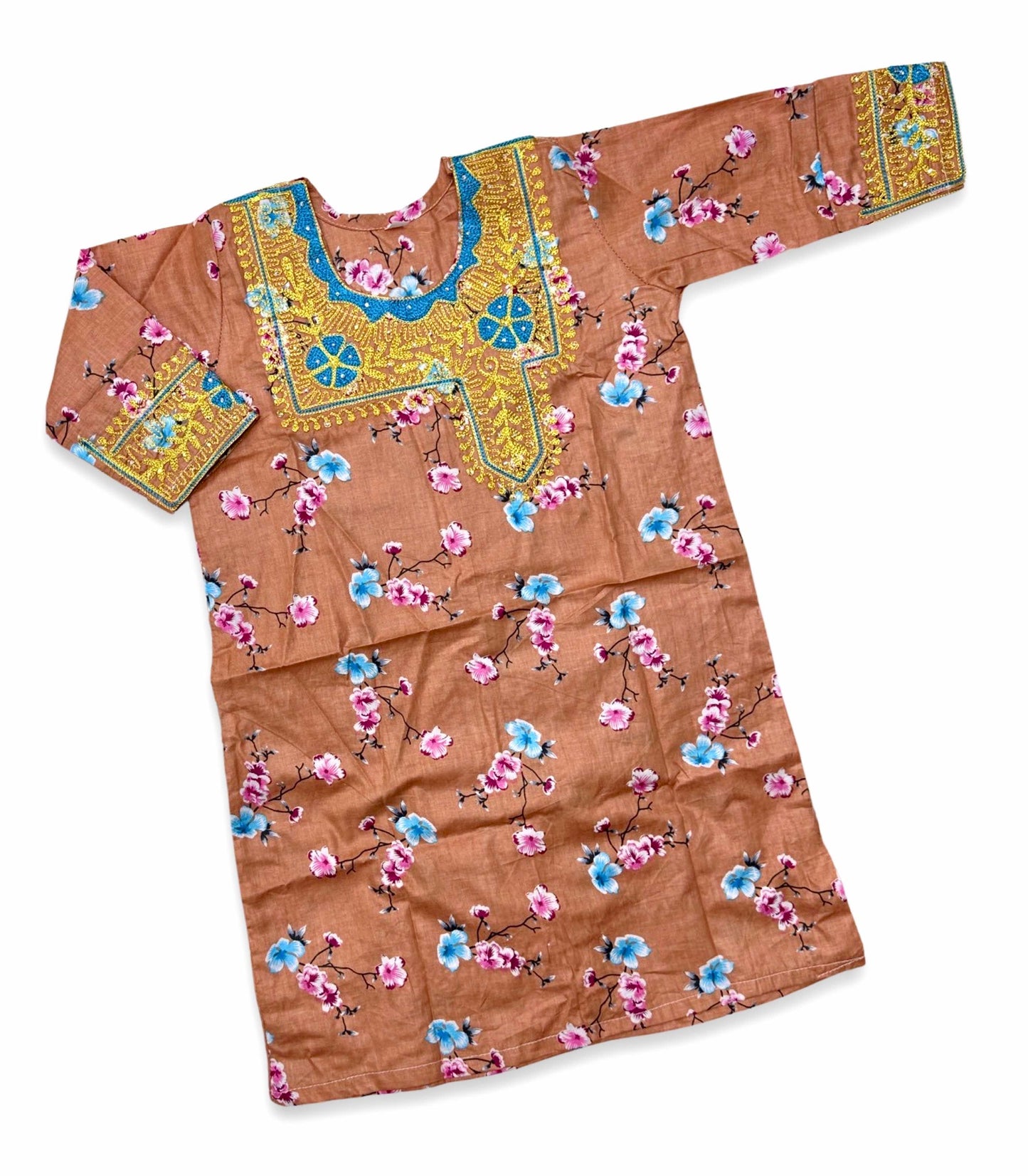 ملابس متنوعه للأطفال لعمر 3 شهور