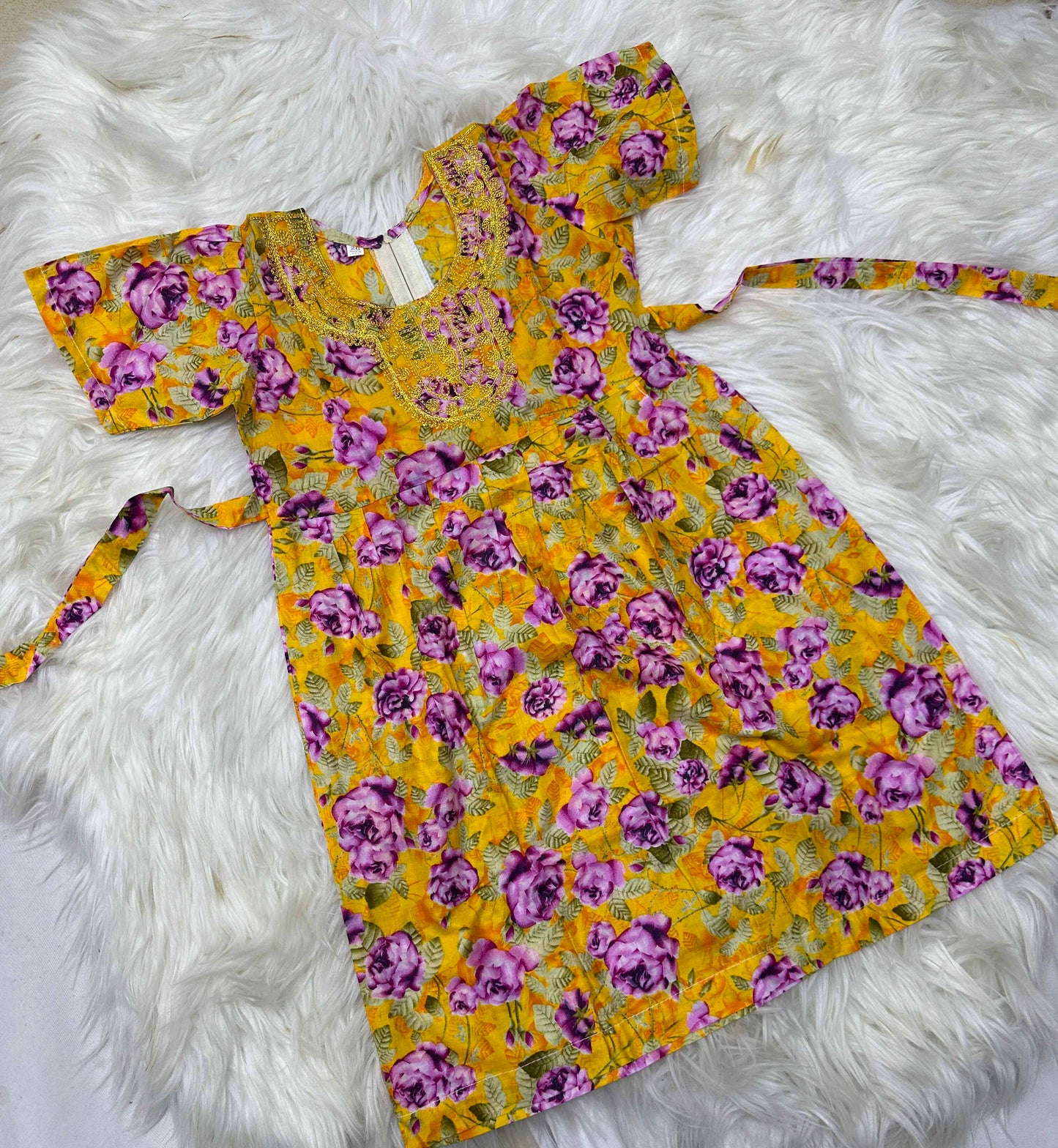 ملابس متنوعه للأطفال لعمر 3 شهور