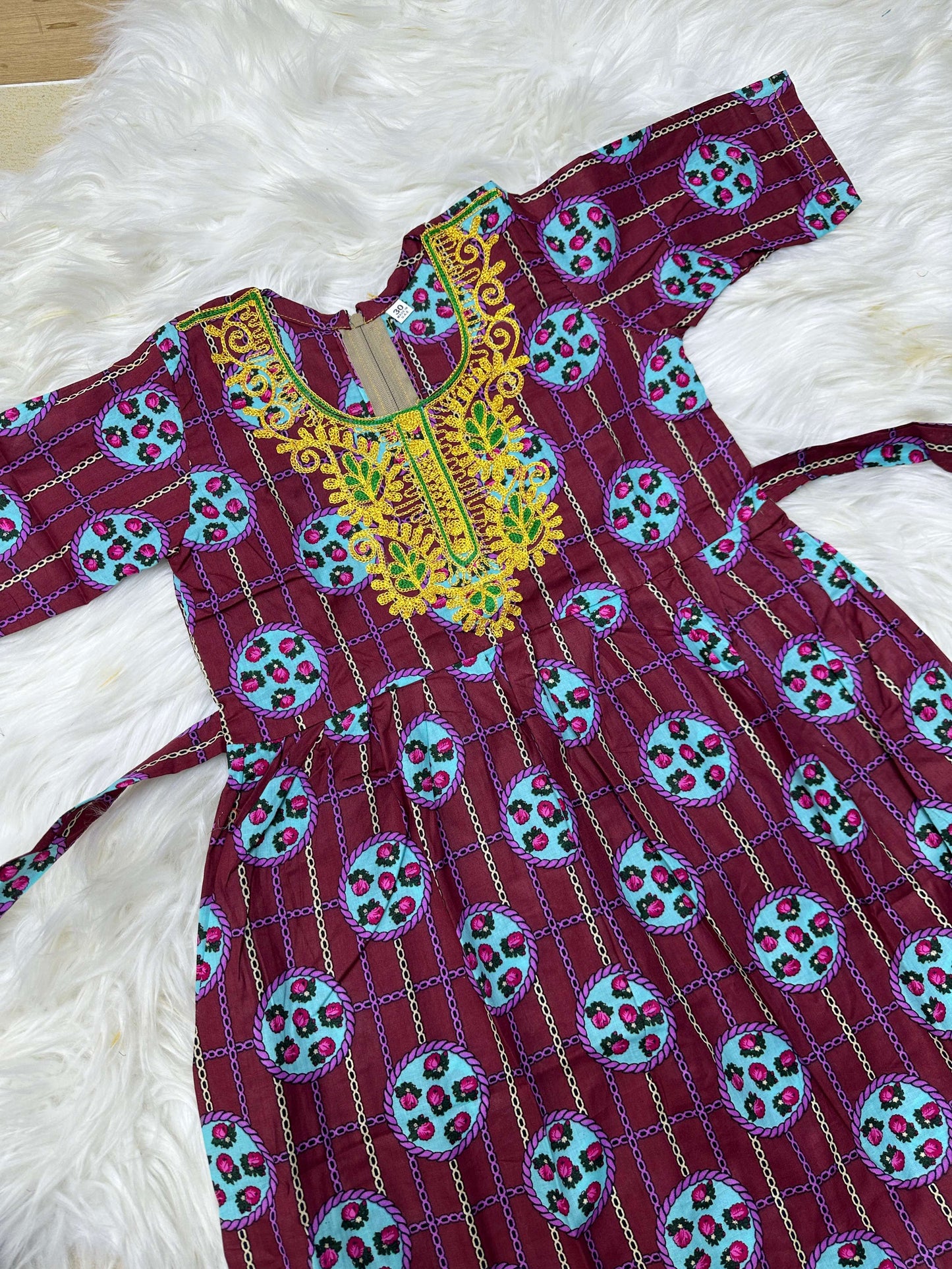 ملابس متنوعه للأطفال لعمر 3 شهور