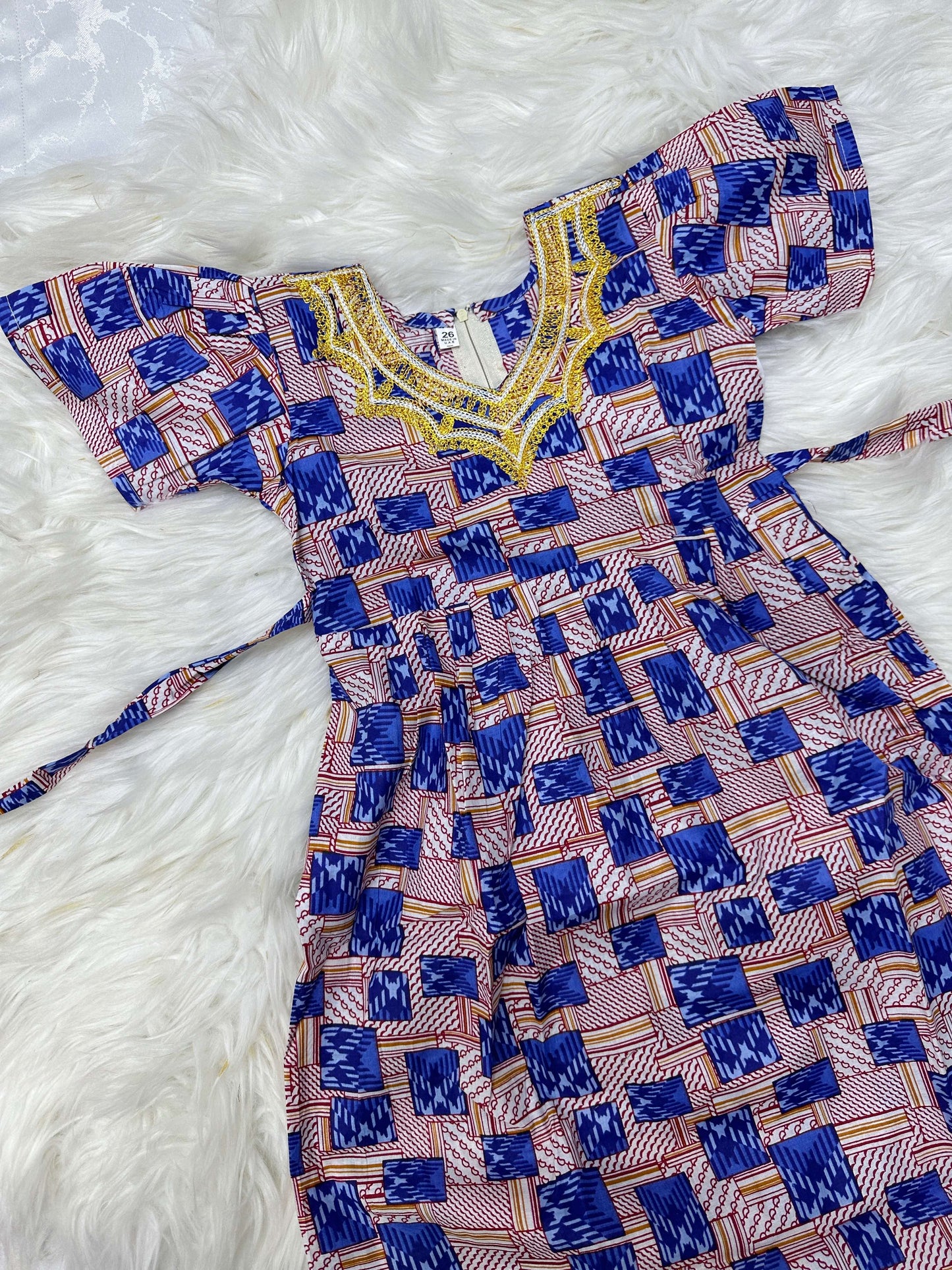 ملابس متنوعه للأطفال لعمر 3 شهور