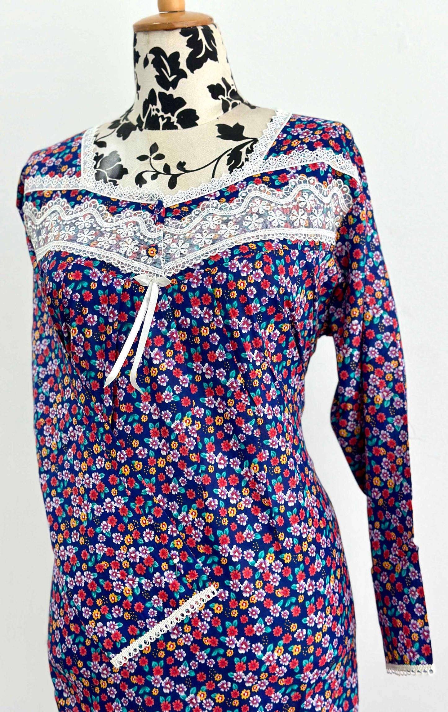 Lace jalabiyas 01