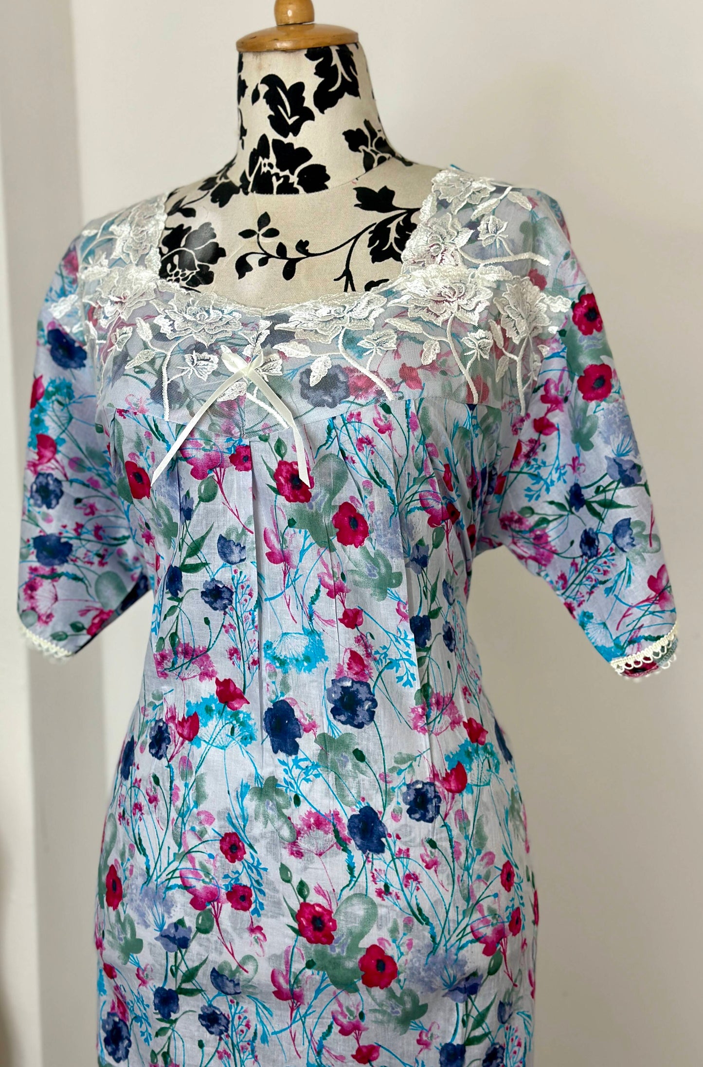 Lace jalabiyas 01
